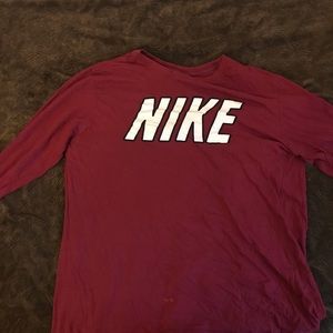 Nike long tee,color burgundy,size xl